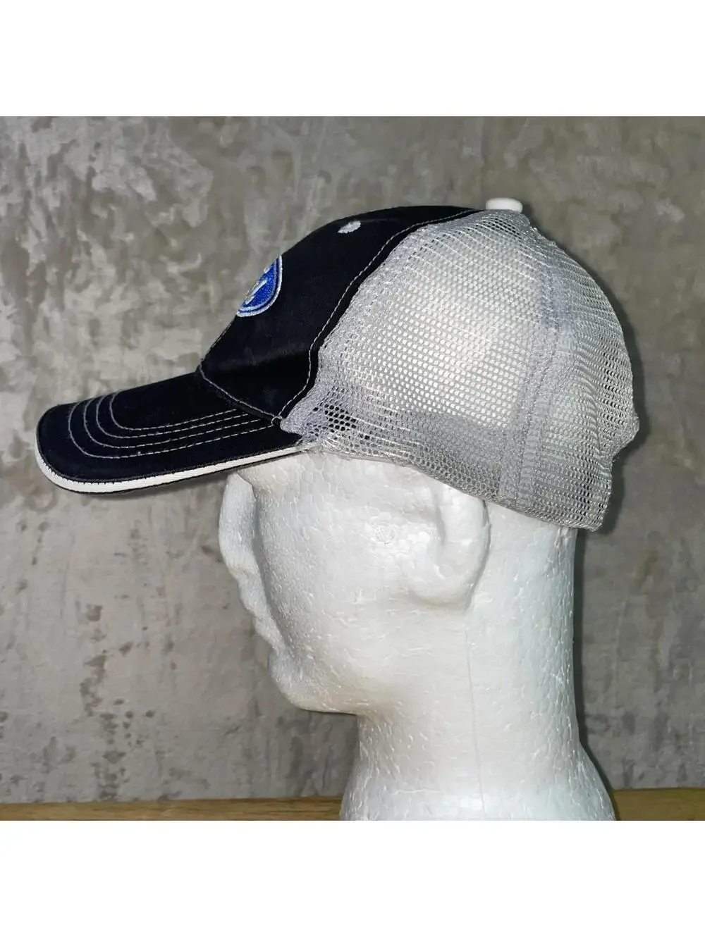 Official Ford Embroidered Logo Emblem Mesh Back Trucker Cap Snapback Car Truck